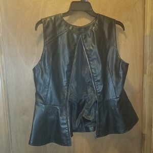 Black Sleeveless Women's Jacket